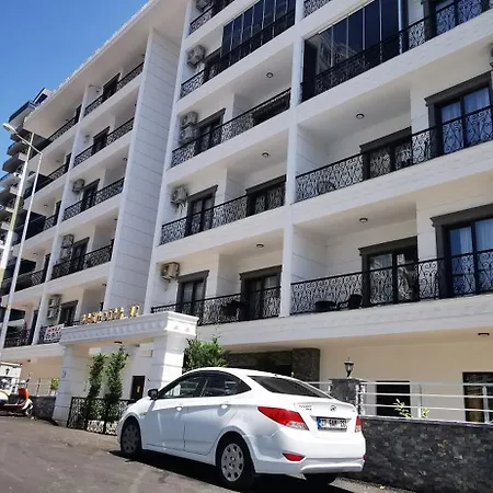 Apartament Life 6 *